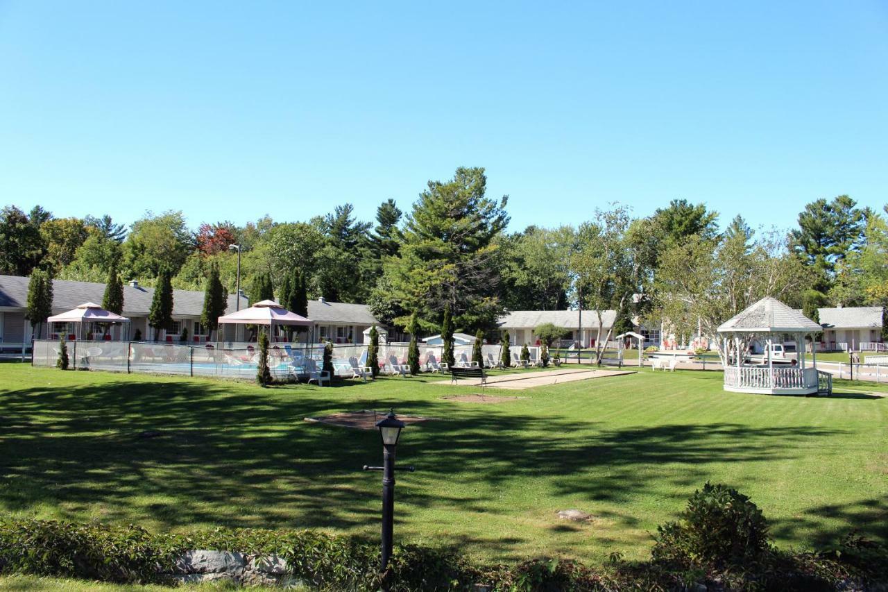 Colonial Resort-1000Islands Gananoque Exterior photo